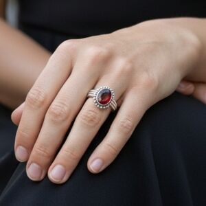 Vintage Garnet Faceted Vintage Sterling Silver Ring Size 6.5